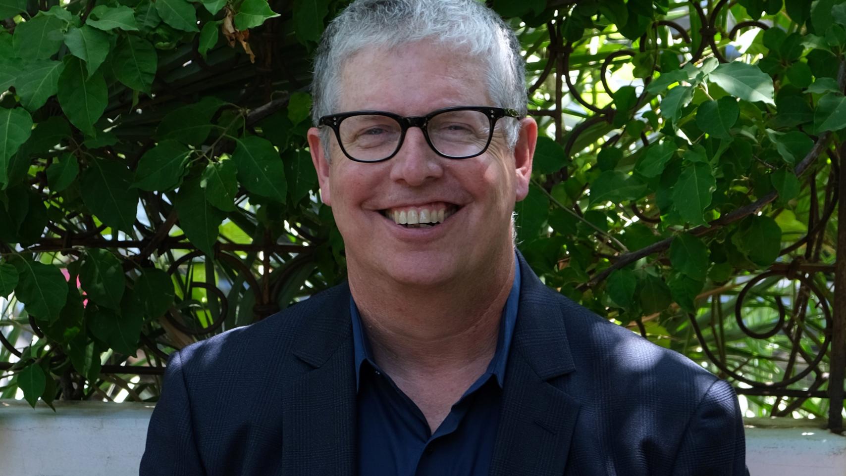 Professor Peter Lunenfeld